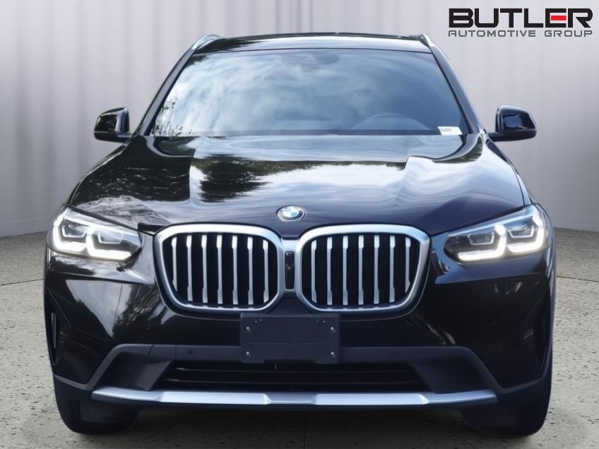 Used 2024 BMW X3 sDrive30i w/ Premium Package w/ZPA image 3