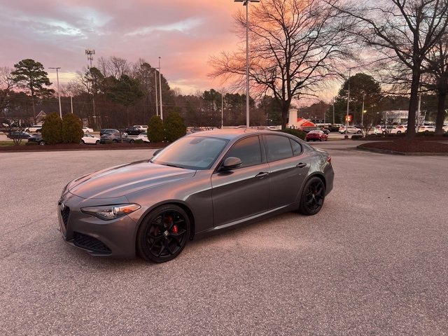 Used 2019 Alfa Romeo Giulia w/ Nero Edizione image 1