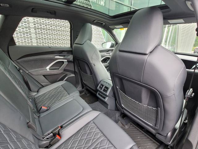 Used 2025 Audi SQ5 Premium Plus AWD/4WD image 22
