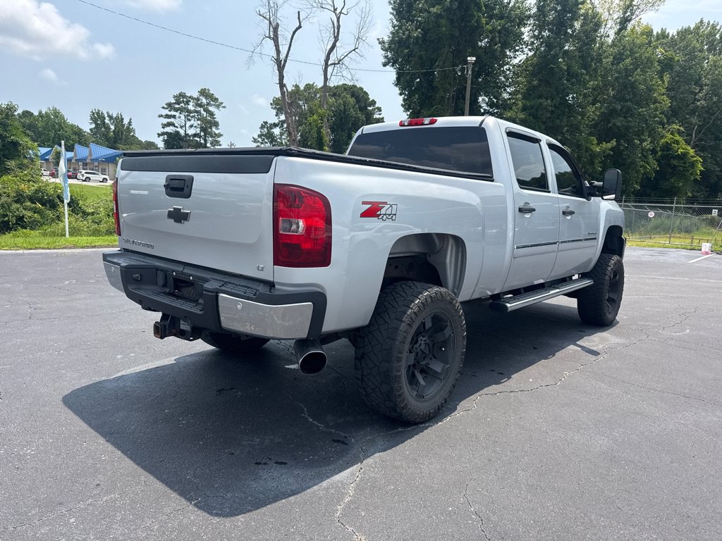 Used 2014 Chevrolet Silverado 2500 LT w/ Custom Sport Truck Package AWD/4WD image 5