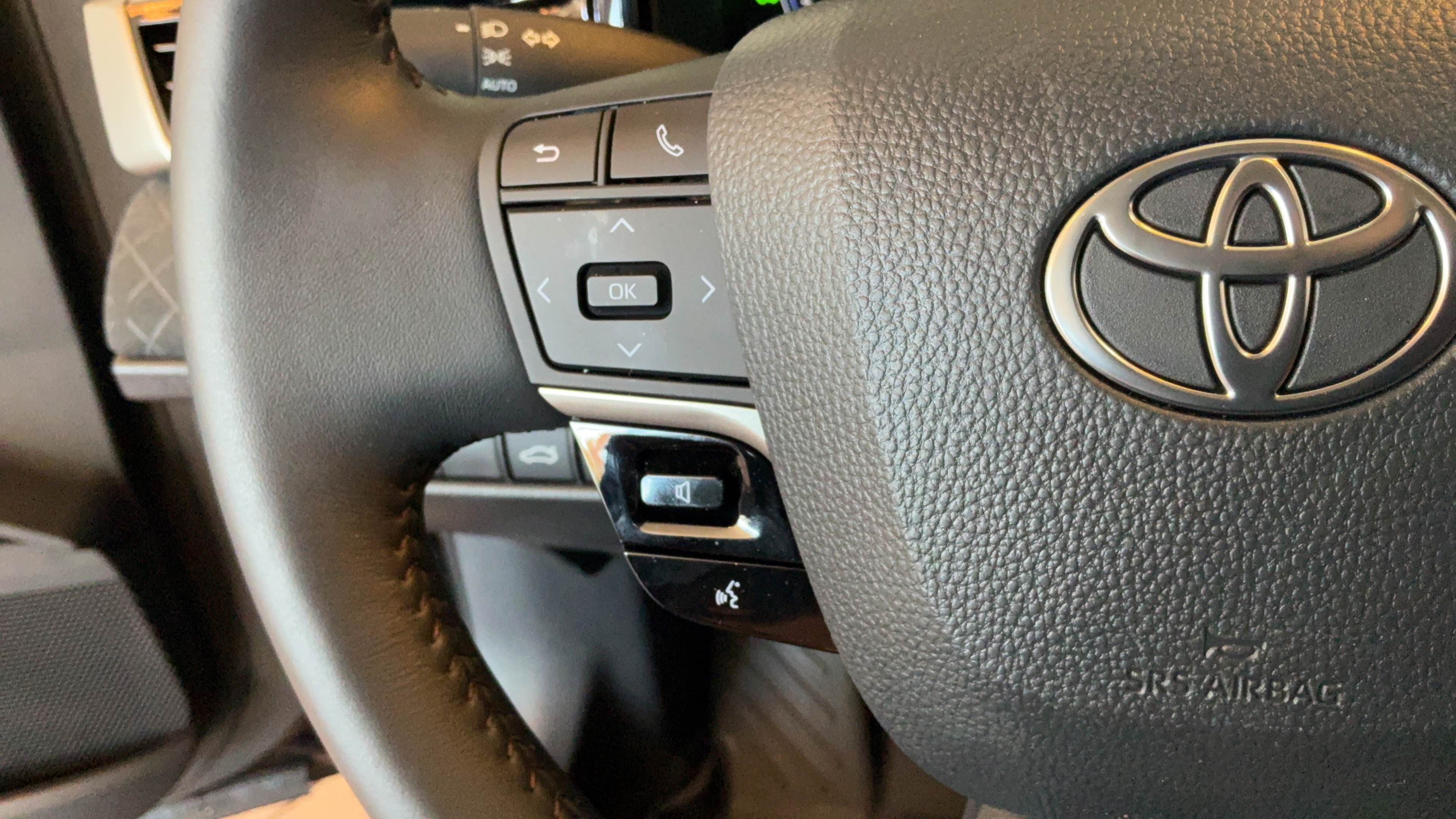 Used 2026 Toyota Camry XLE AWD/4WD image 18