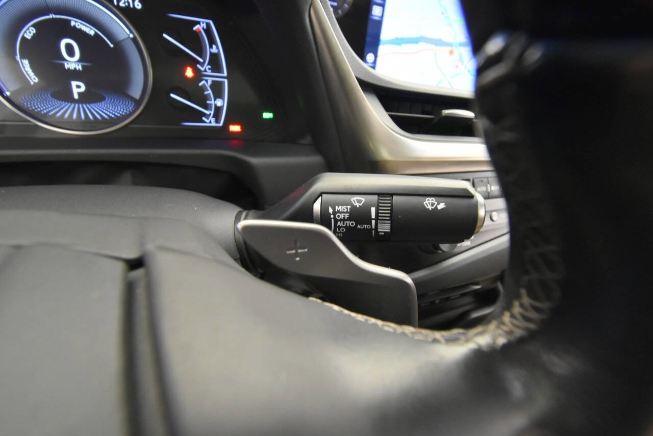Used 2019 Lexus ES 300h w/ Premium Package image 36