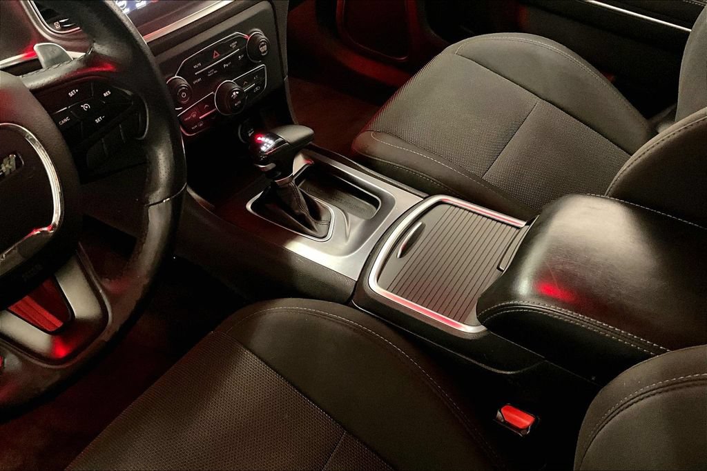 Used 2018 Dodge Charger R/T Scat Pack RWD image 18