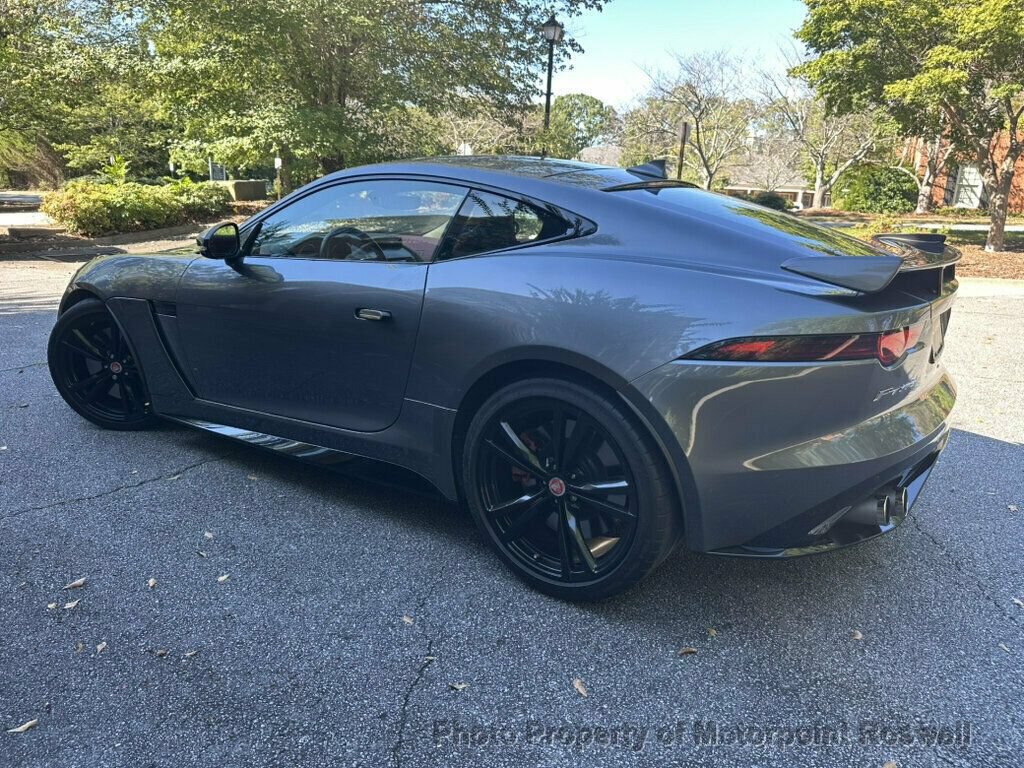 Used 2018 Jaguar F-TYPE SVR AWD/4WD image 5