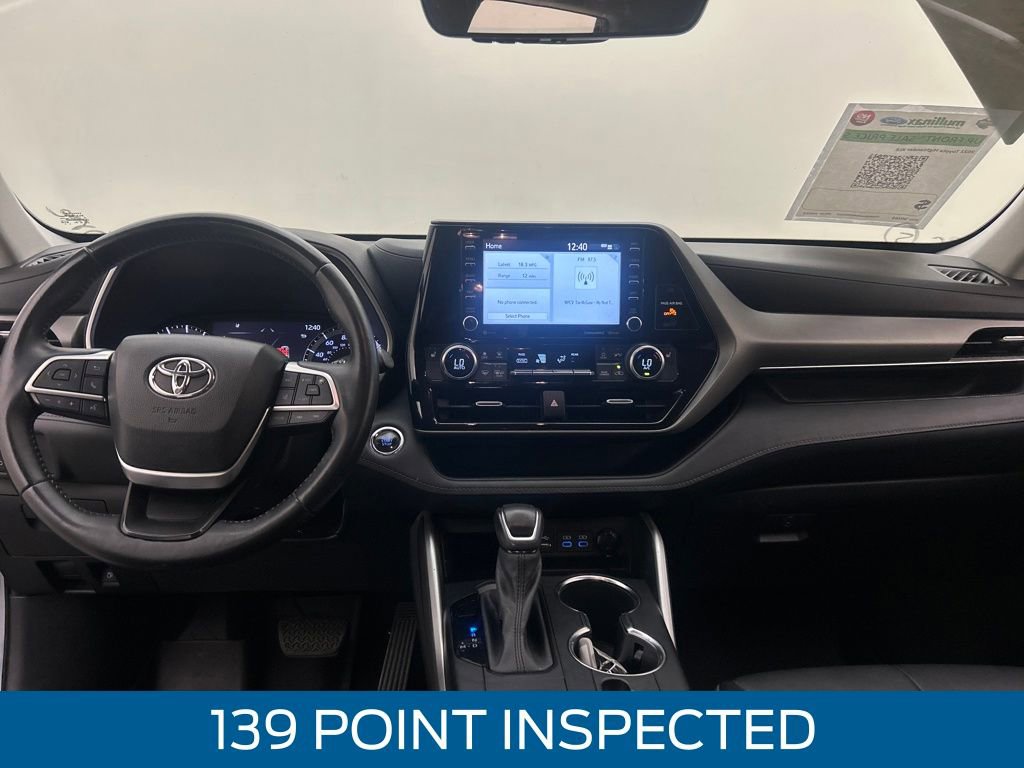 Used 2022 Toyota Highlander XLE image 6