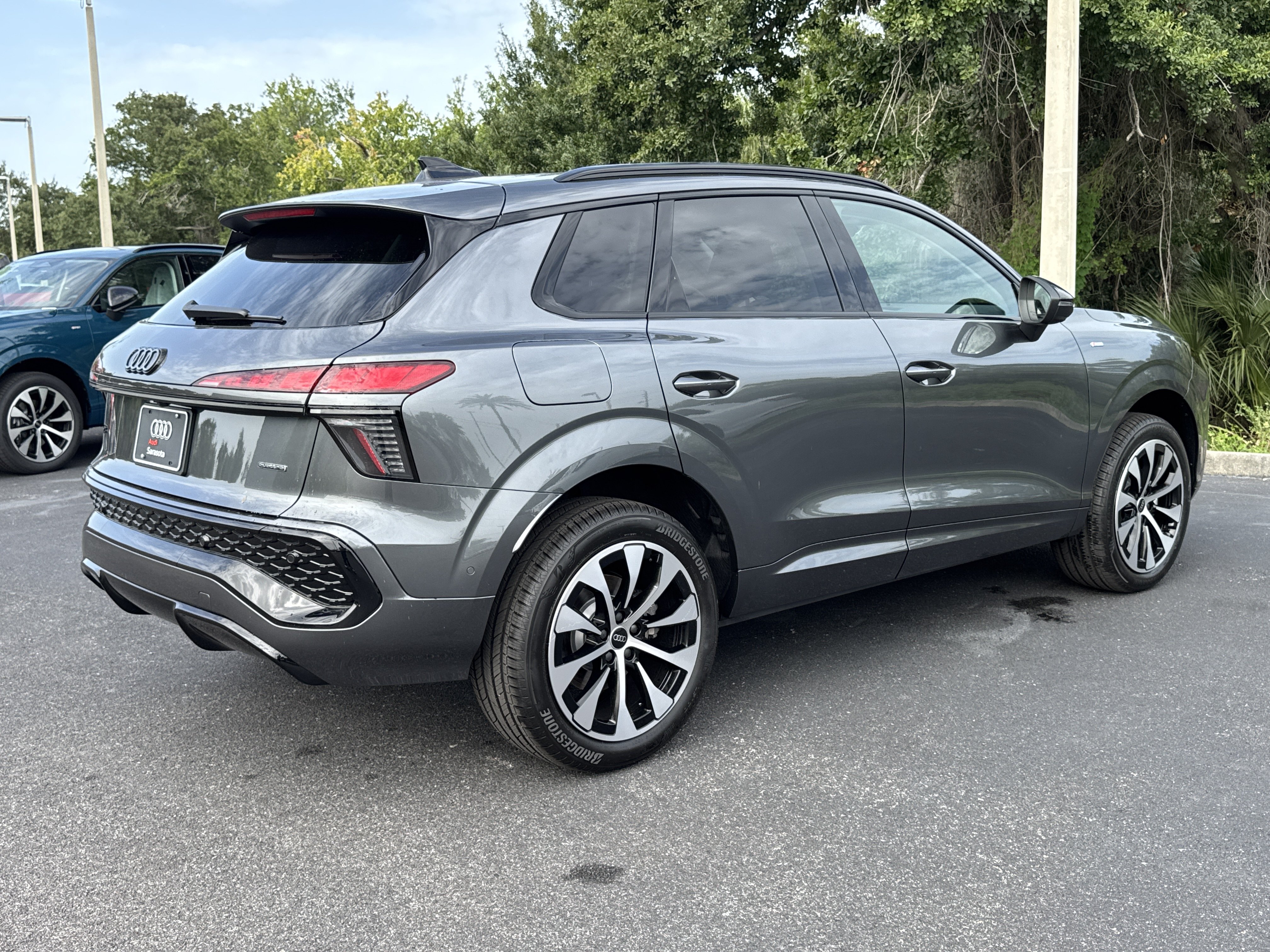 New 2026 Audi Q3 quattro 2.0T AWD/4WD image 4