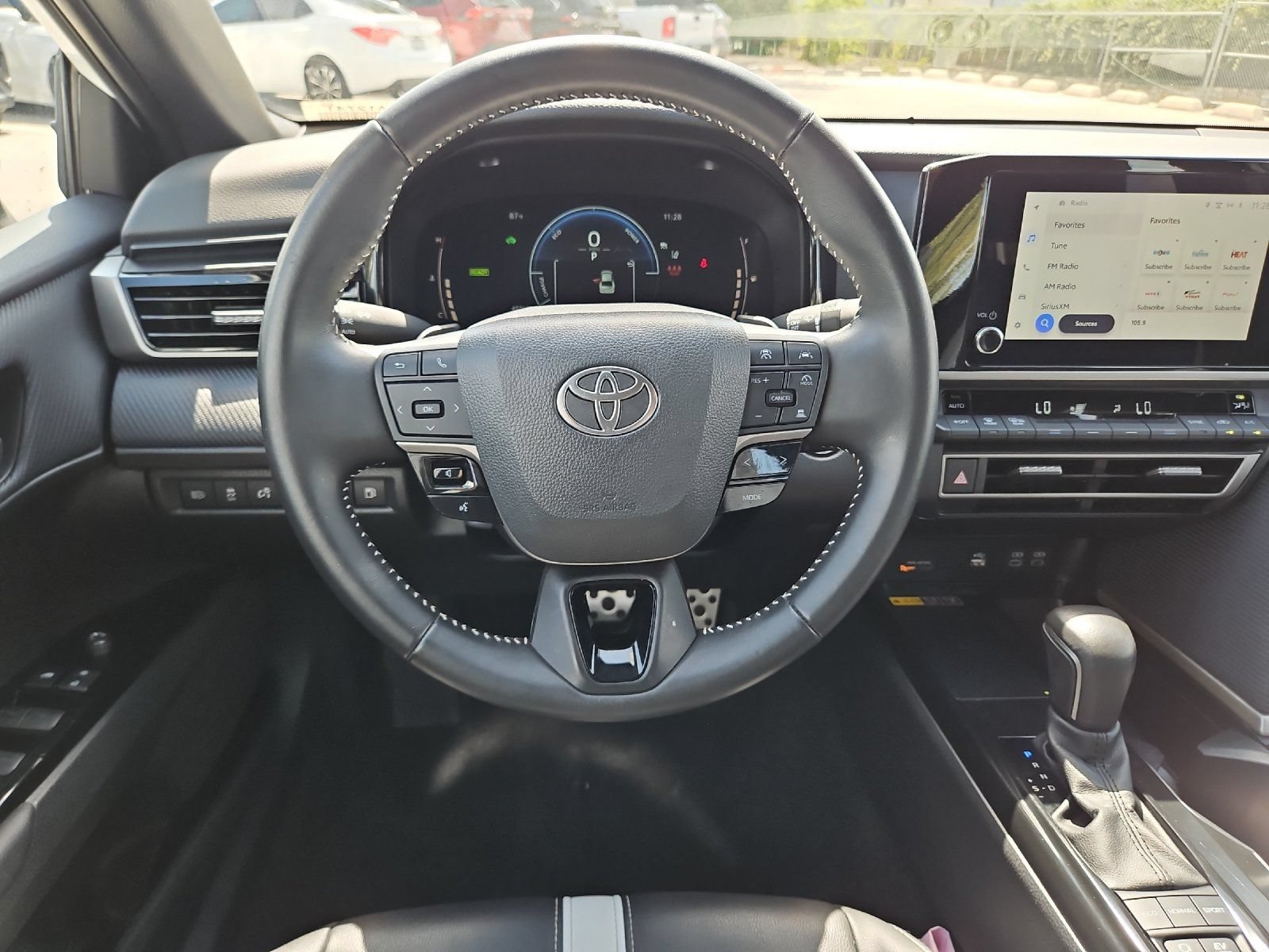 Used 2025 Toyota Camry SE FWD image 13