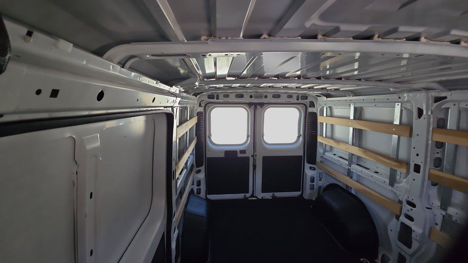 Used 2025 RAM ProMaster 2500 w/ U-Haul Equipment Group FWD image 15