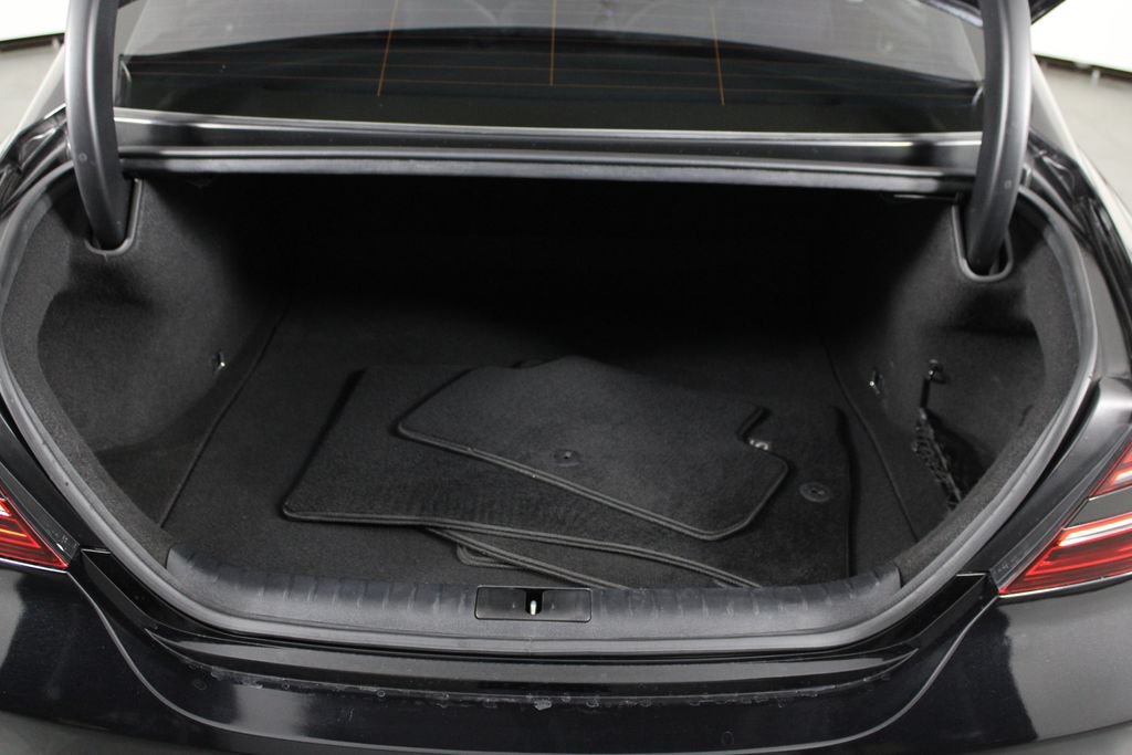 Used 2022 Genesis G70 3.3T RWD image 16
