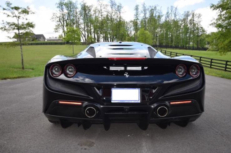Used 2022 Ferrari F8 Tributo image 6