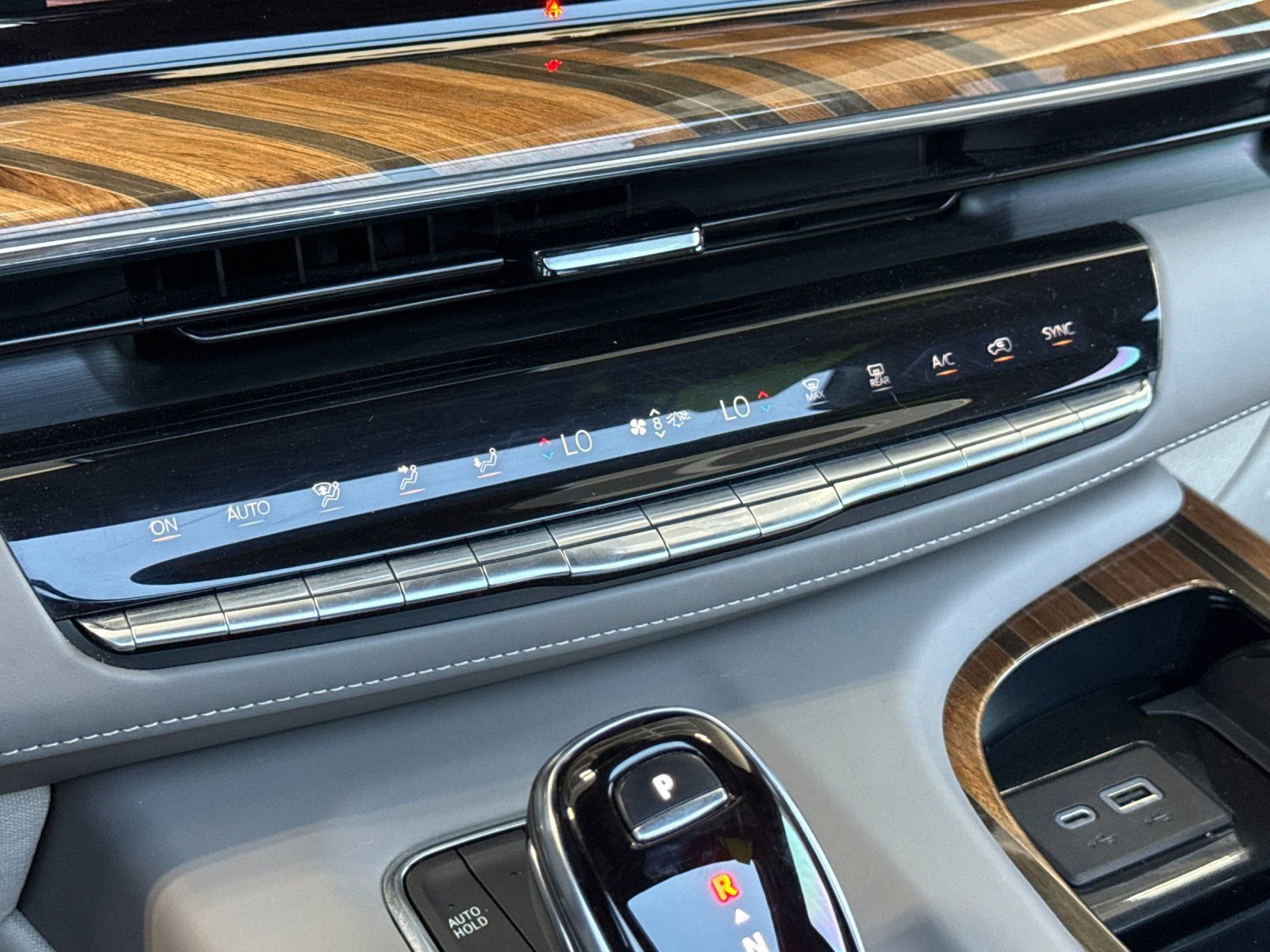 Used 2021 Cadillac Escalade Sport Platinum image 24