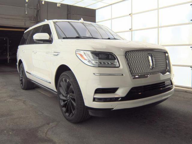 Used 2020 Lincoln Navigator Reserve w/ Equipment Group 208A Reserve image 2