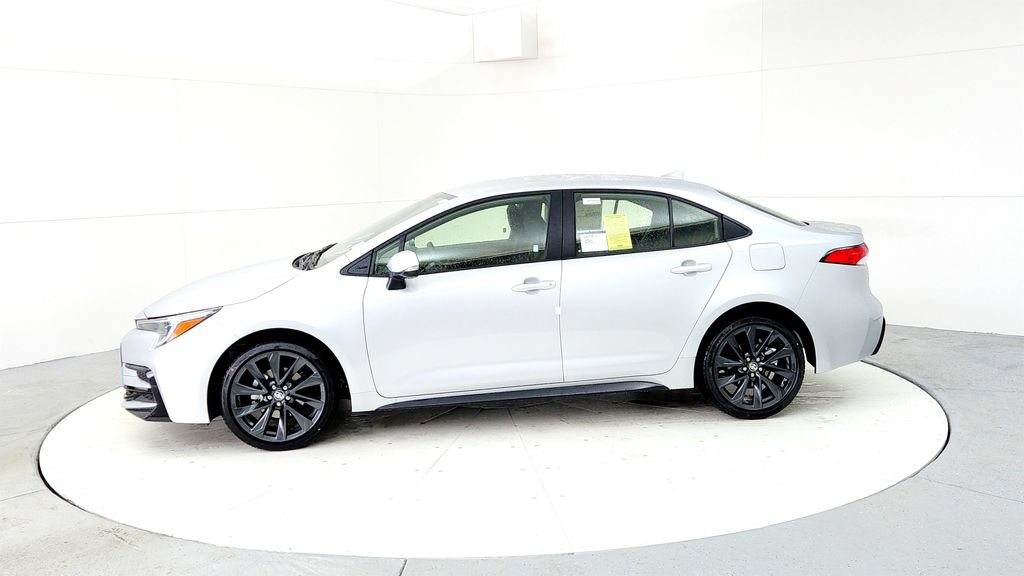 New 2026 Toyota Corolla SE FWD image 3