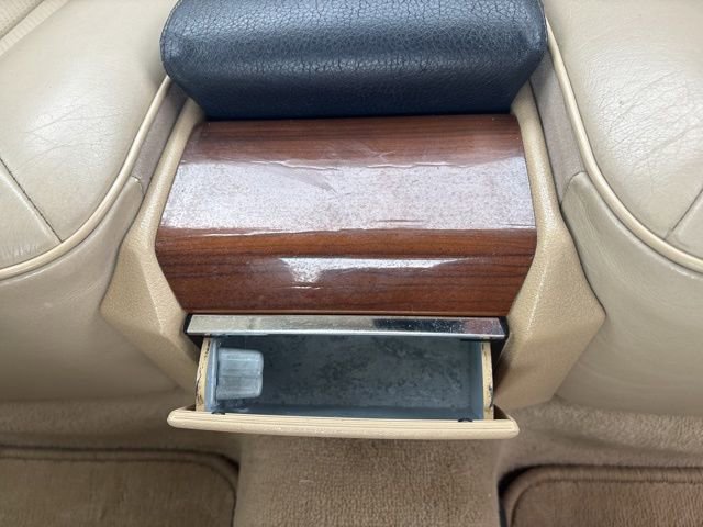 Used 1989 Mercedes-Benz 300 CE Coupe image 31