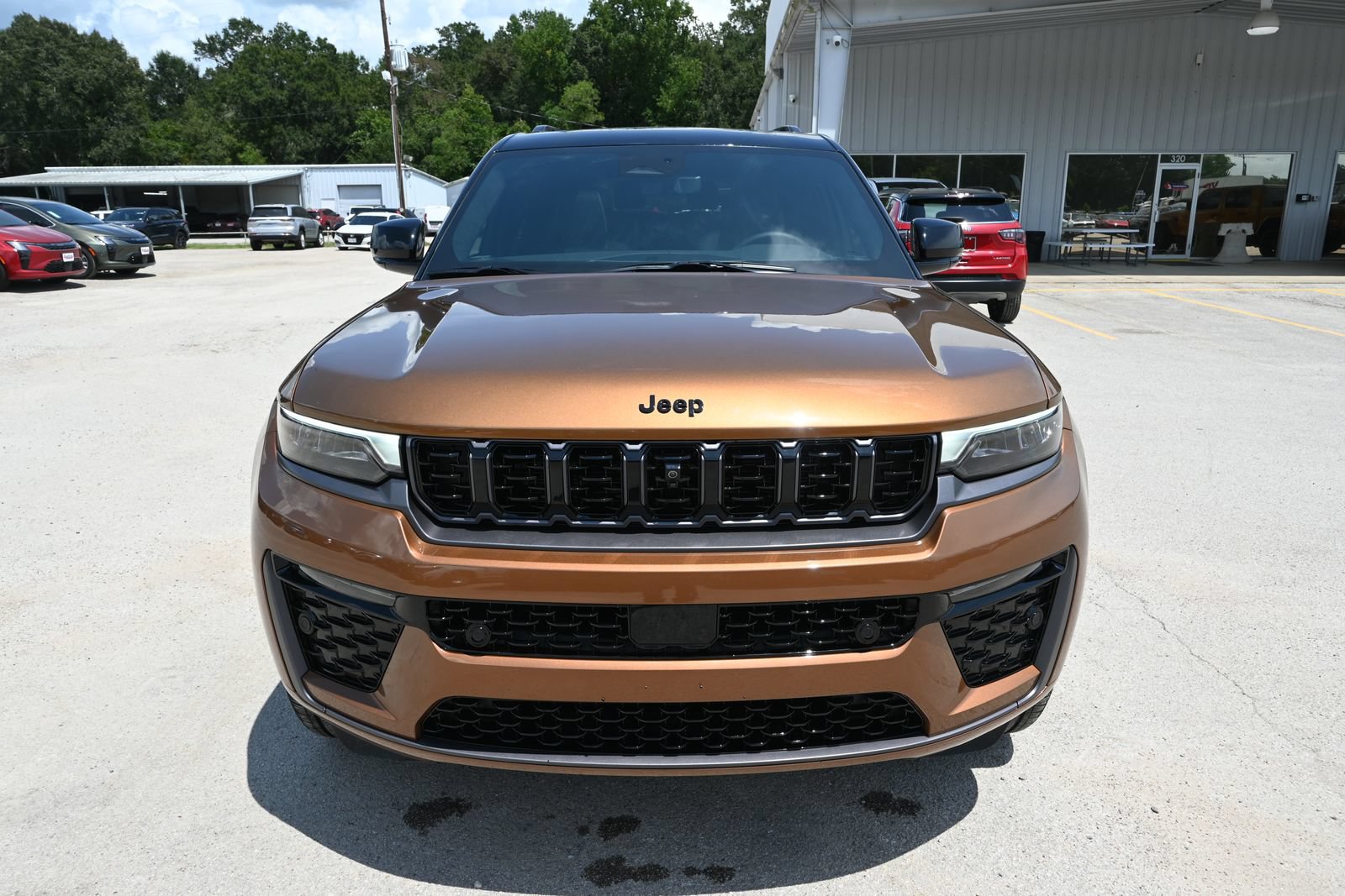 New 2026 Jeep Grand Cherokee L Summit AWD/4WD image 5