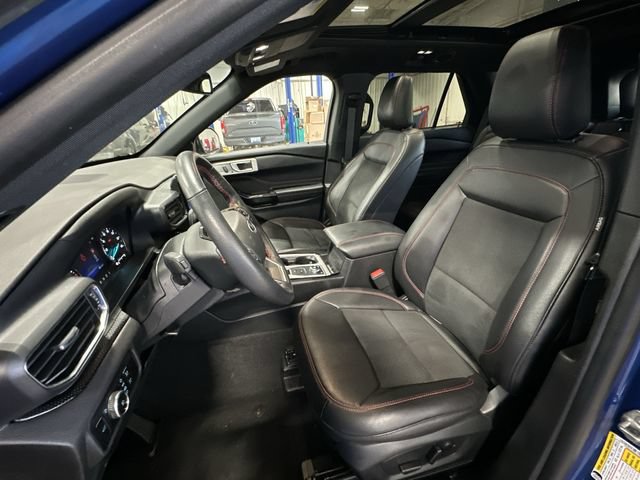 Used 2023 Ford Explorer ST-Line w/ Class IV Trailer Tow Package AWD/4WD image 17