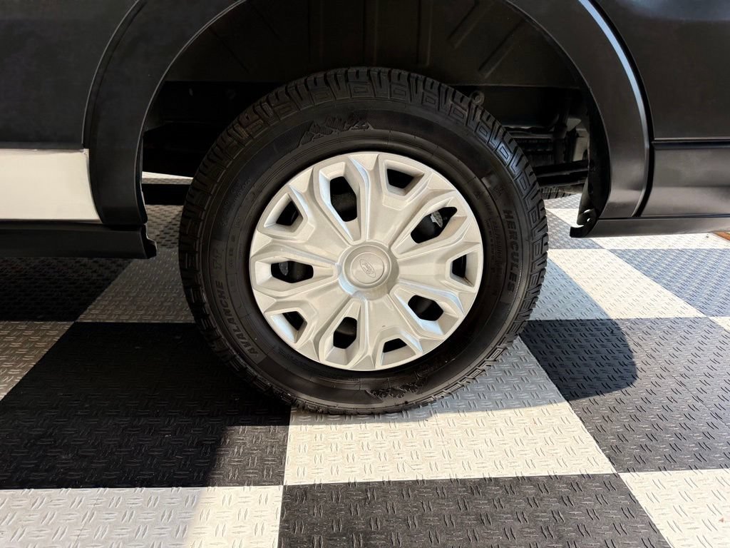 Used 2024 Ford Transit 350 XLT RWD image 11
