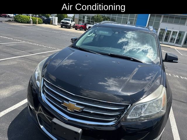 Used 2017 Chevrolet Traverse LT FWD image 13