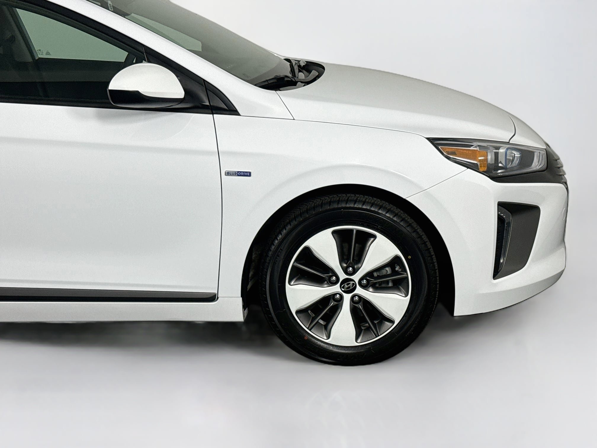 Used 2019 Hyundai Ioniq Plug-In Hybrid FWD image 44
