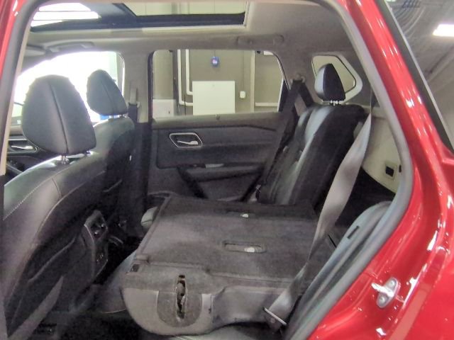 Used 2021 Nissan Rogue SL w/ Premium Package image 15