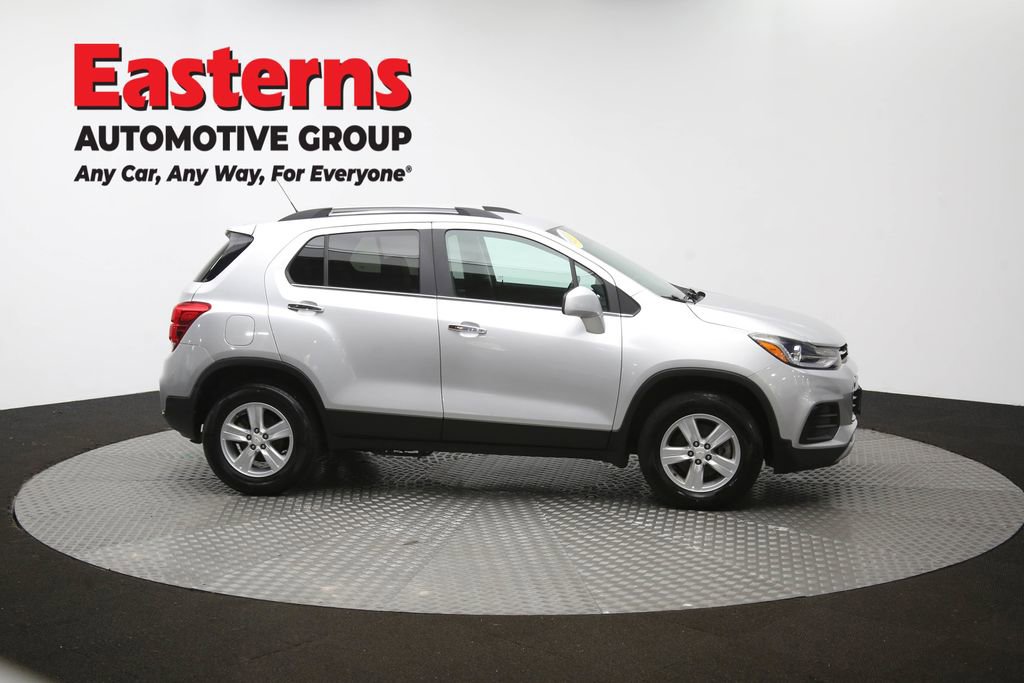 Used 2018 Chevrolet Trax LT w/ LT Convenience Package AWD/4WD image 44