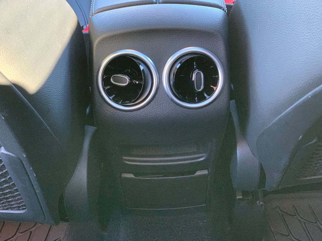 Used 2023 Mercedes-Benz GLA 250 4MATIC image 14