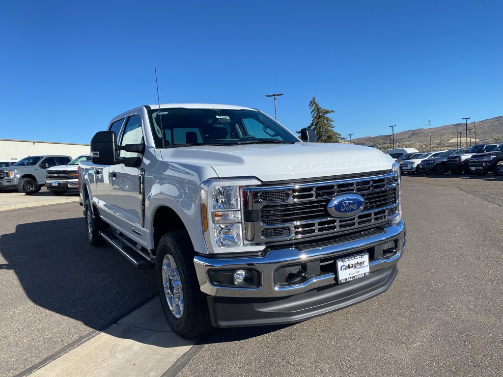 New 2026 Ford F250 4x4 Crew Cab Super Duty image 13