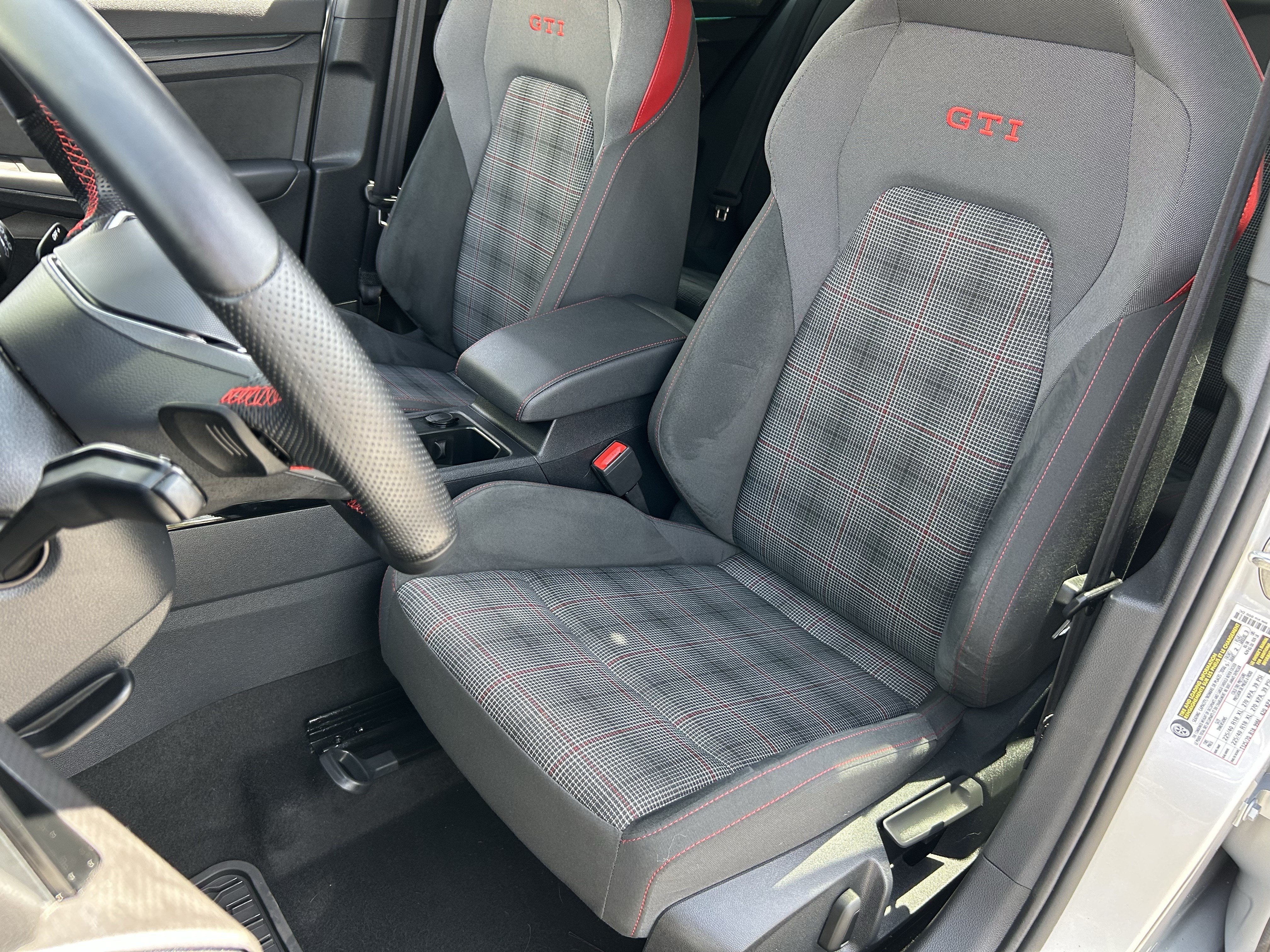 Certified 2024 Volkswagen GTI SE FWD image 18