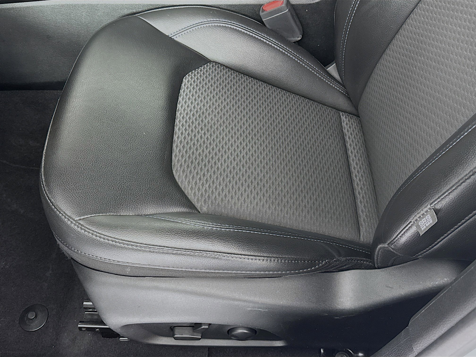 Used 2022 Jeep Compass Latitude w/ Convenience Group image 18