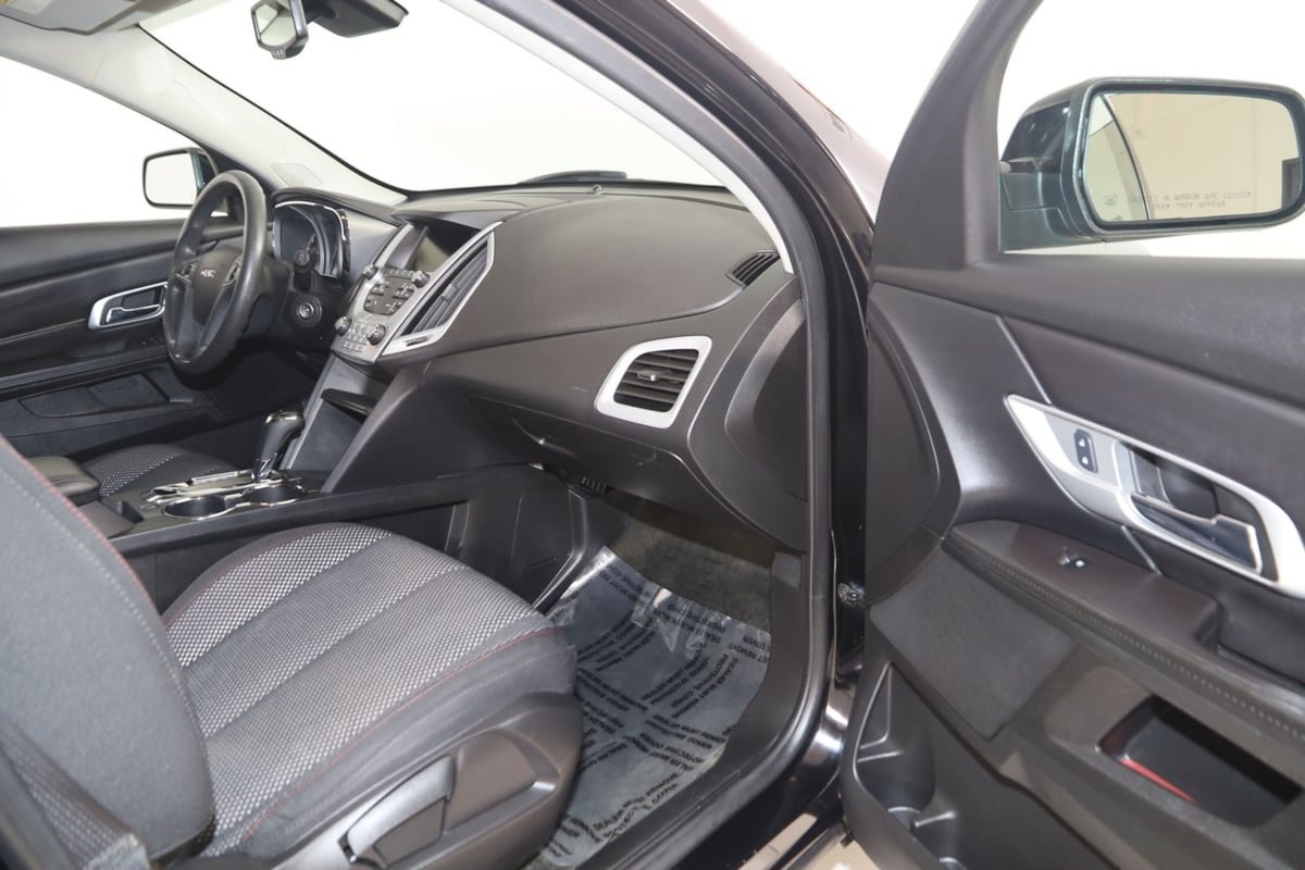 Used 2017 GMC Terrain SLE FWD image 36