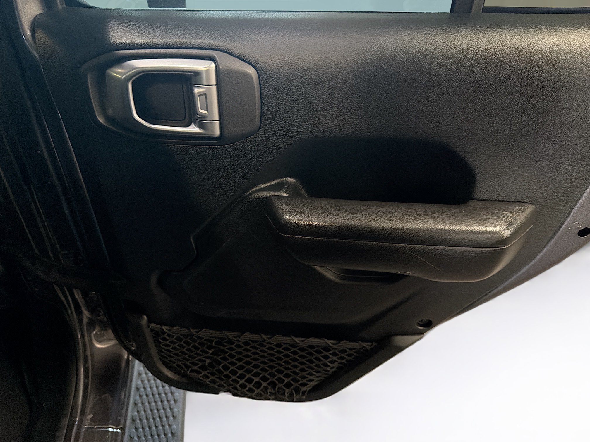 Used 2018 Jeep Wrangler Unlimited Sport S AWD/4WD image 28