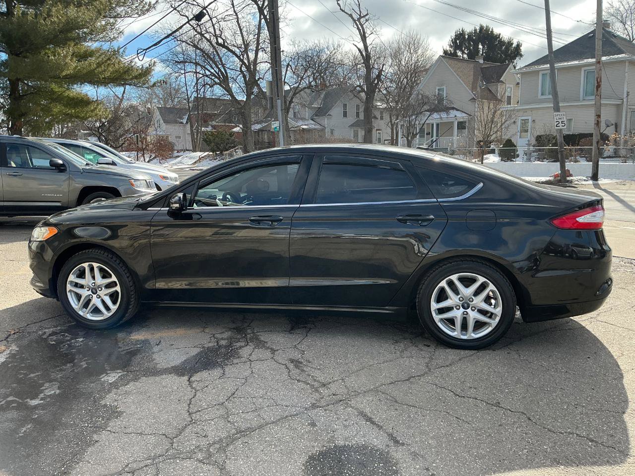 Used 2014 Ford Fusion SE image 7