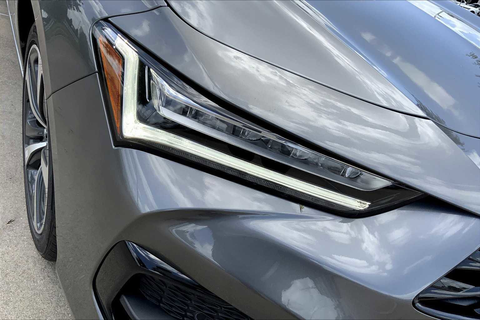 New 2025 Acura TLX w/ Technology Package image 13