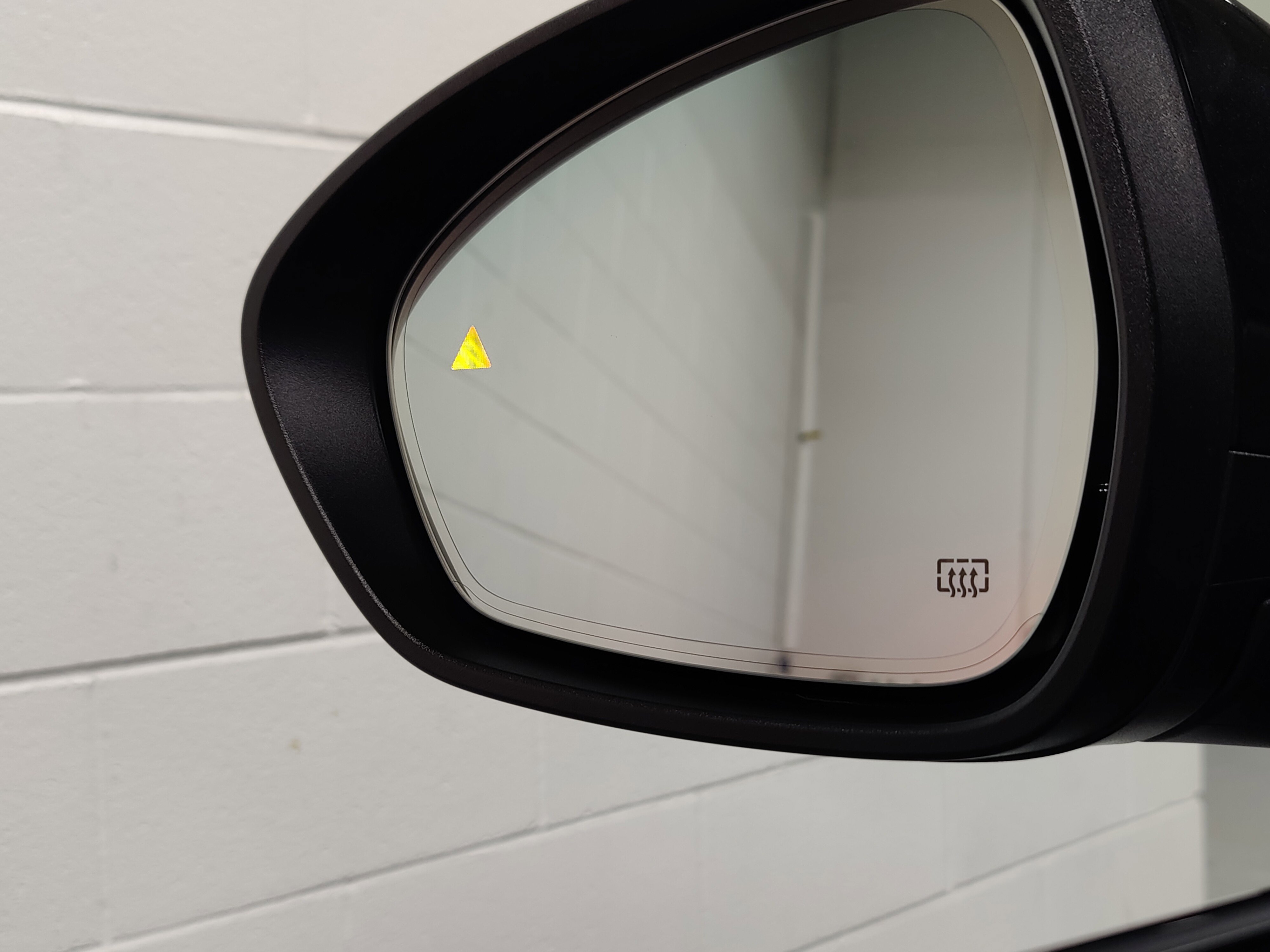 Certified 2024 Alfa Romeo Stelvio Veloce image 27