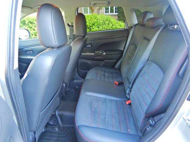 Used 2019 Mitsubishi Outlander Sport GT AWD/4WD image 17