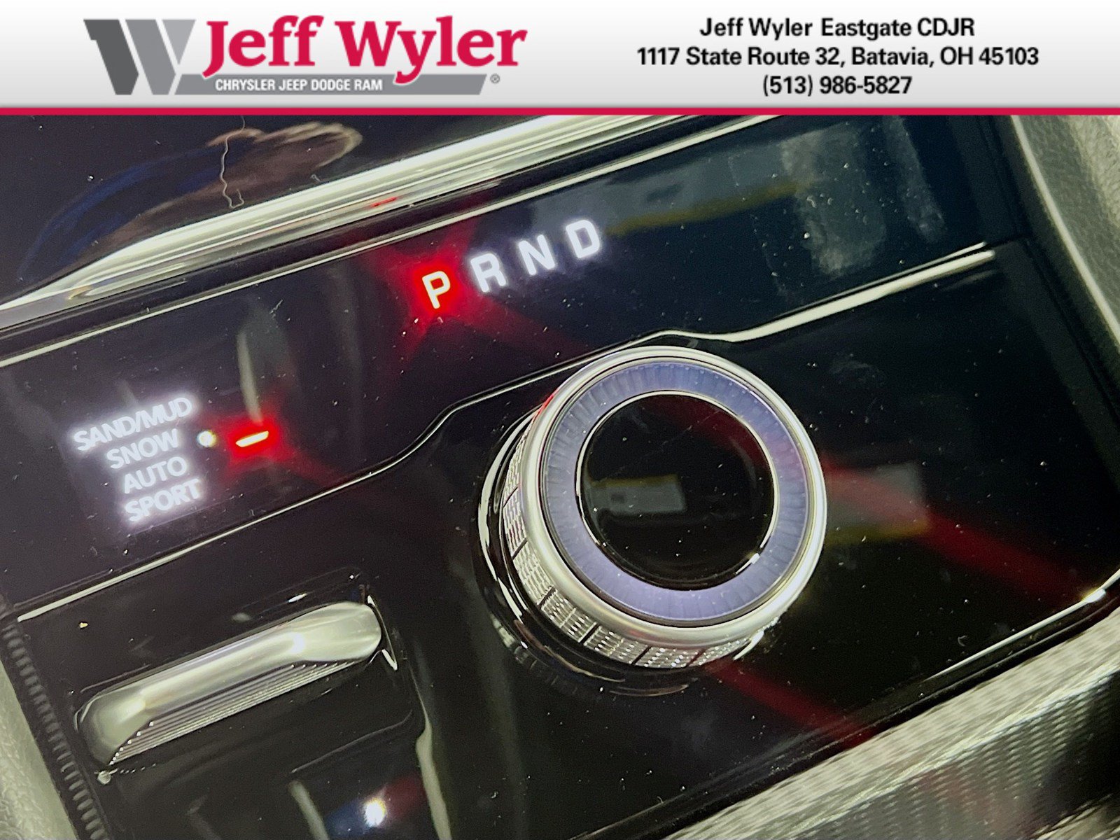 New 2026 Jeep Grand Cherokee Limited w/ Limited Altitude Package AWD/4WD image 12