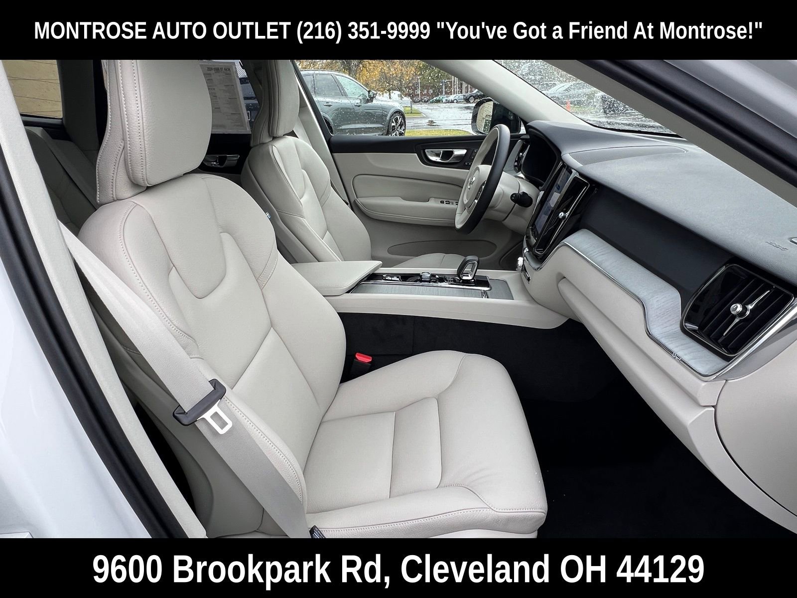 New 2025 Volvo XC60 T8 Plus w/ Protection Package Premier image 18