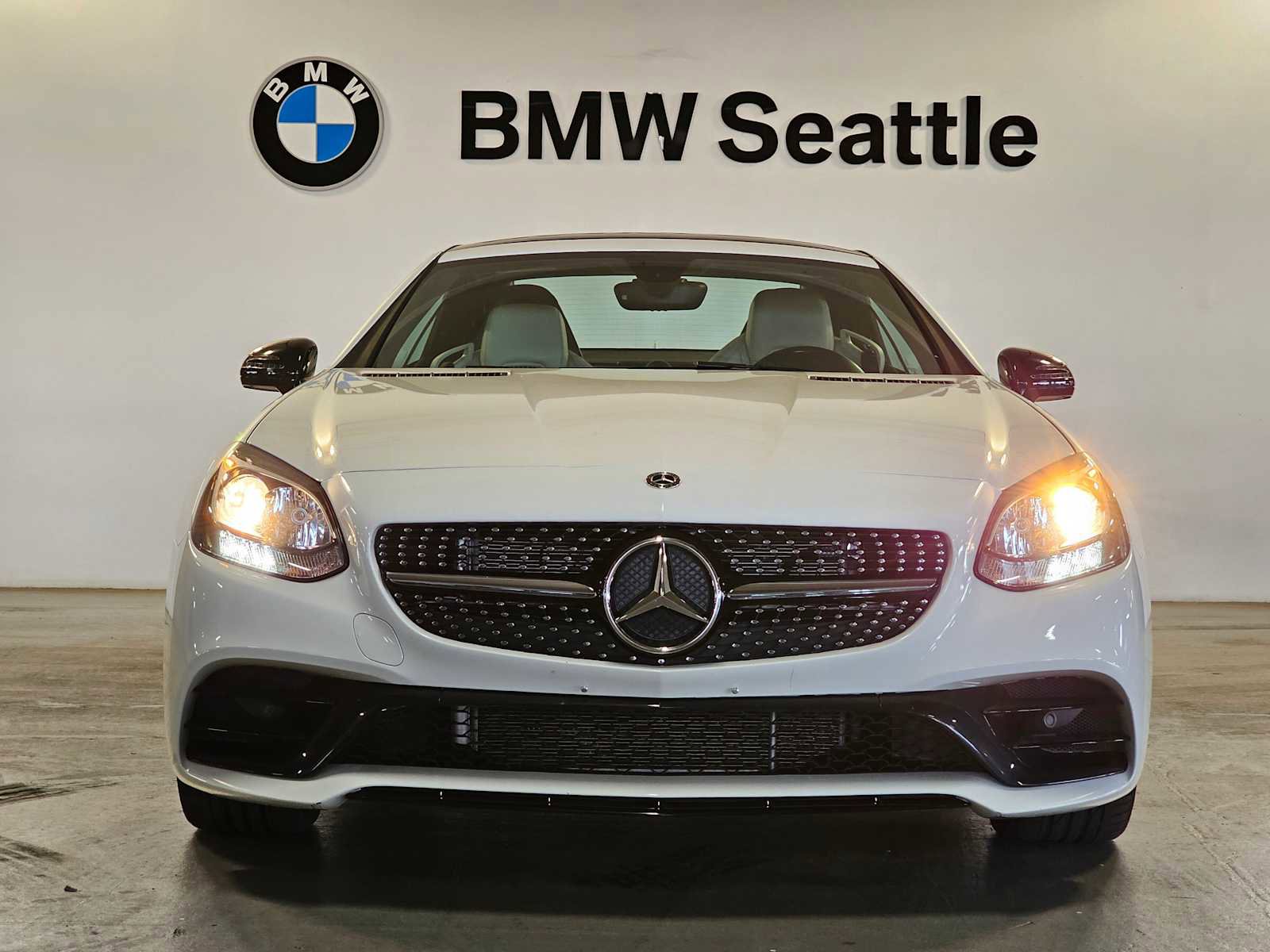 Used 2019 Mercedes-Benz SLC 300 image 6