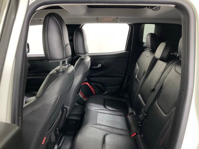 Used 2015 Jeep Renegade Trailhawk w/ Premium Leather Group image 31