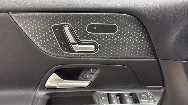 Certified 2026 Mercedes-Benz GLB 250 4MATIC image 15