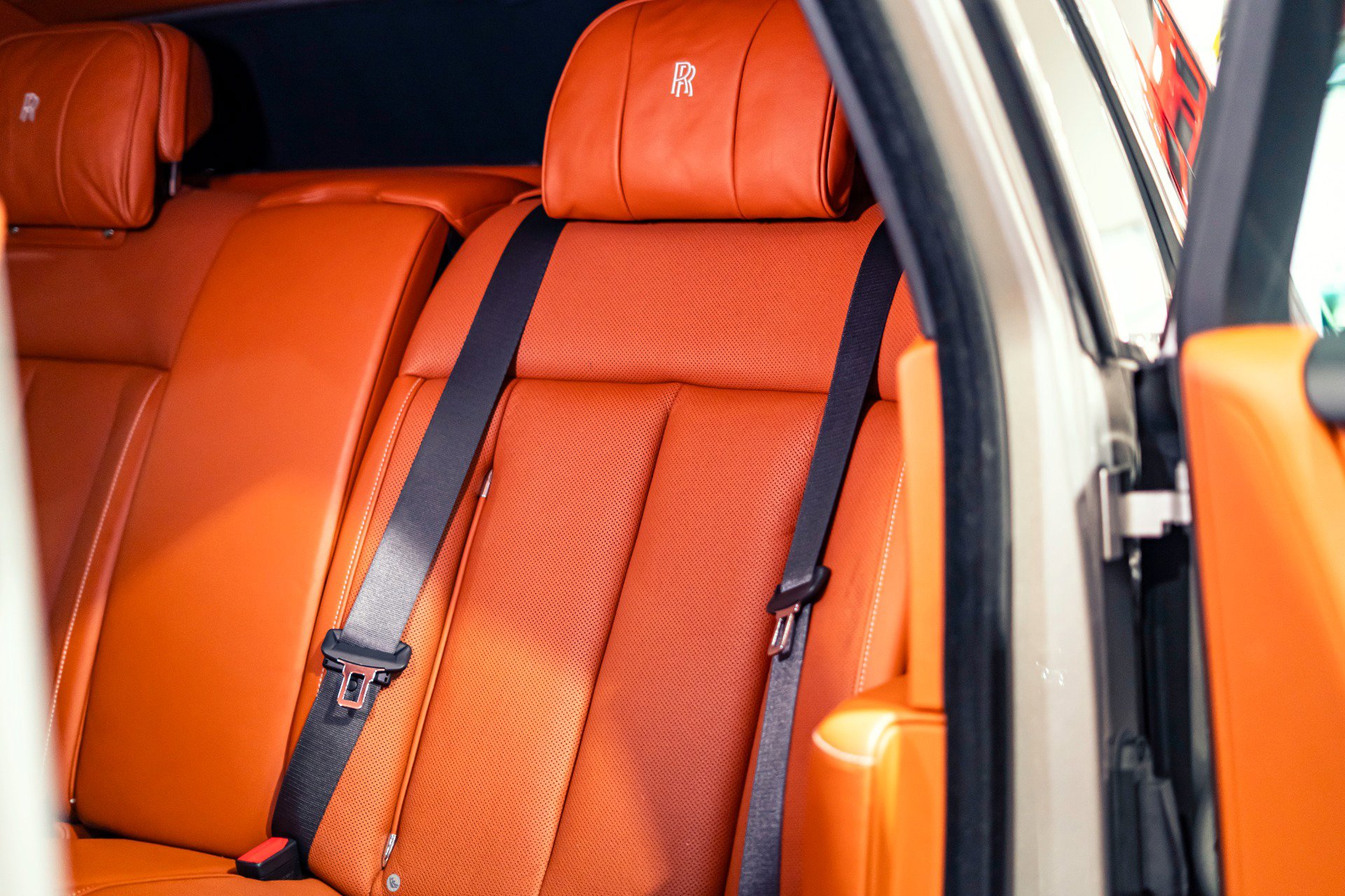 Used 2018 Rolls-Royce Phantom Sedan RWD image 31