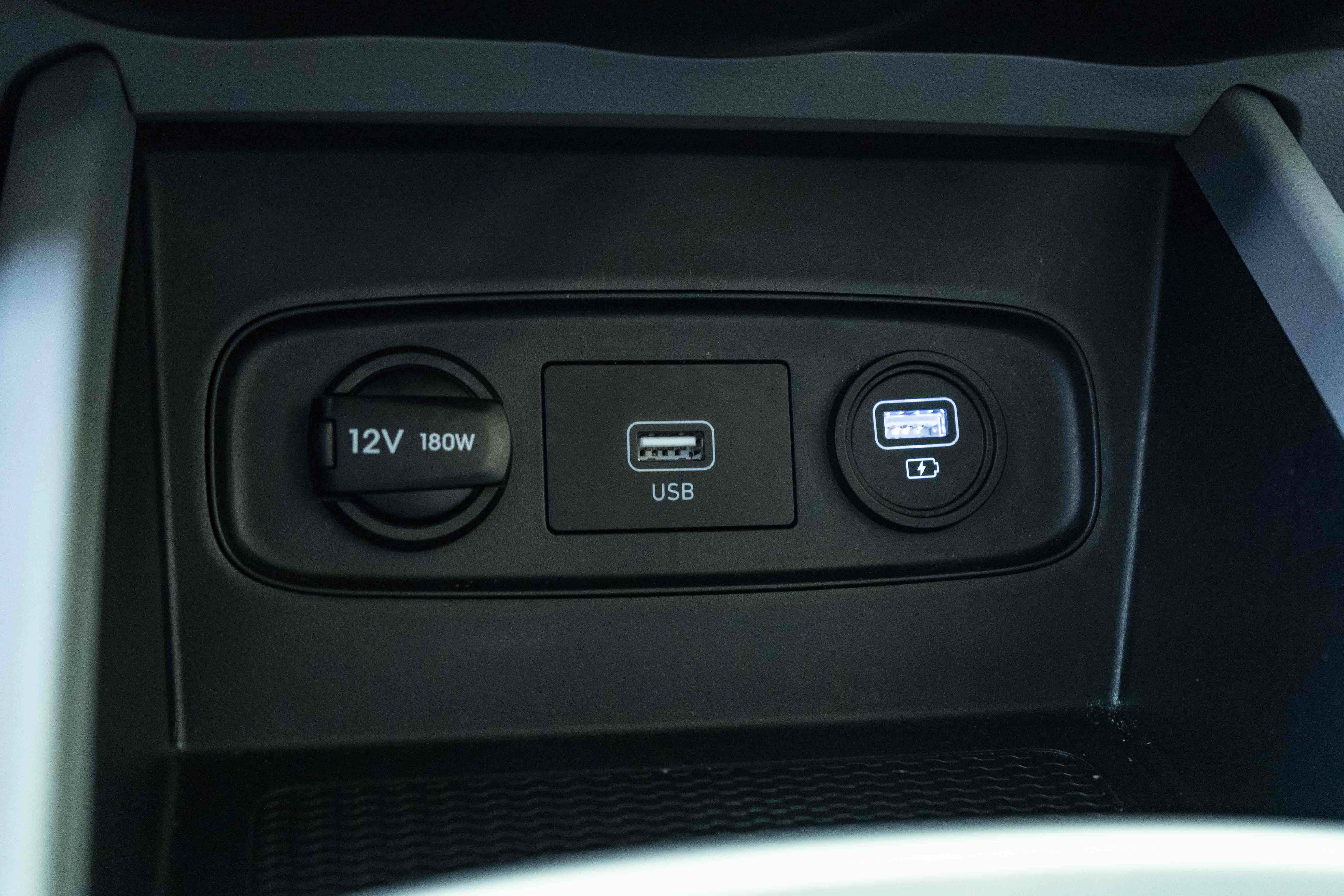 Used 2021 Hyundai Venue SEL FWD image 33