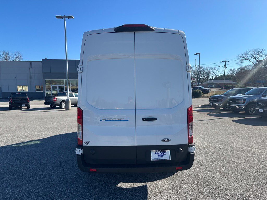 New 2023 Ford E-Transit 148 High Roof w/ Load Area Protection Package RWD image 4
