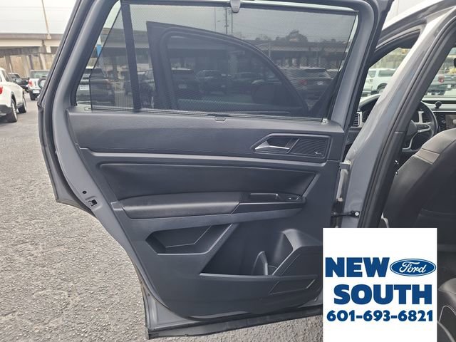 Used 2020 Volkswagen Atlas Cross Sport SEL Premium image 33