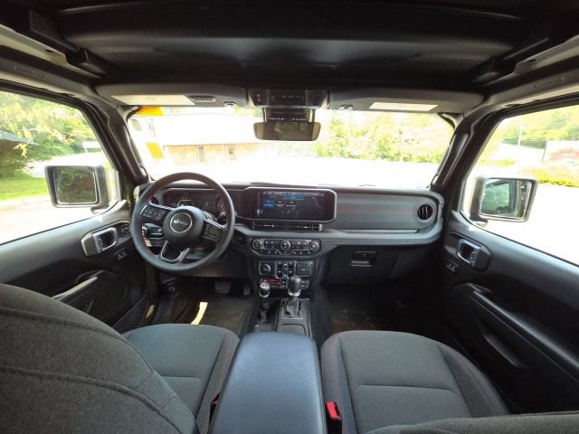 Used 2024 Jeep Wrangler Unlimited Rubicon w/ Technology Group AWD/4WD image 30