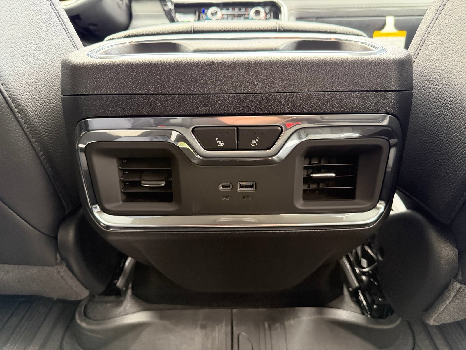 New 2026 GMC Sierra 3500 Denali w/ Denali Reserve Package AWD/4WD image 28