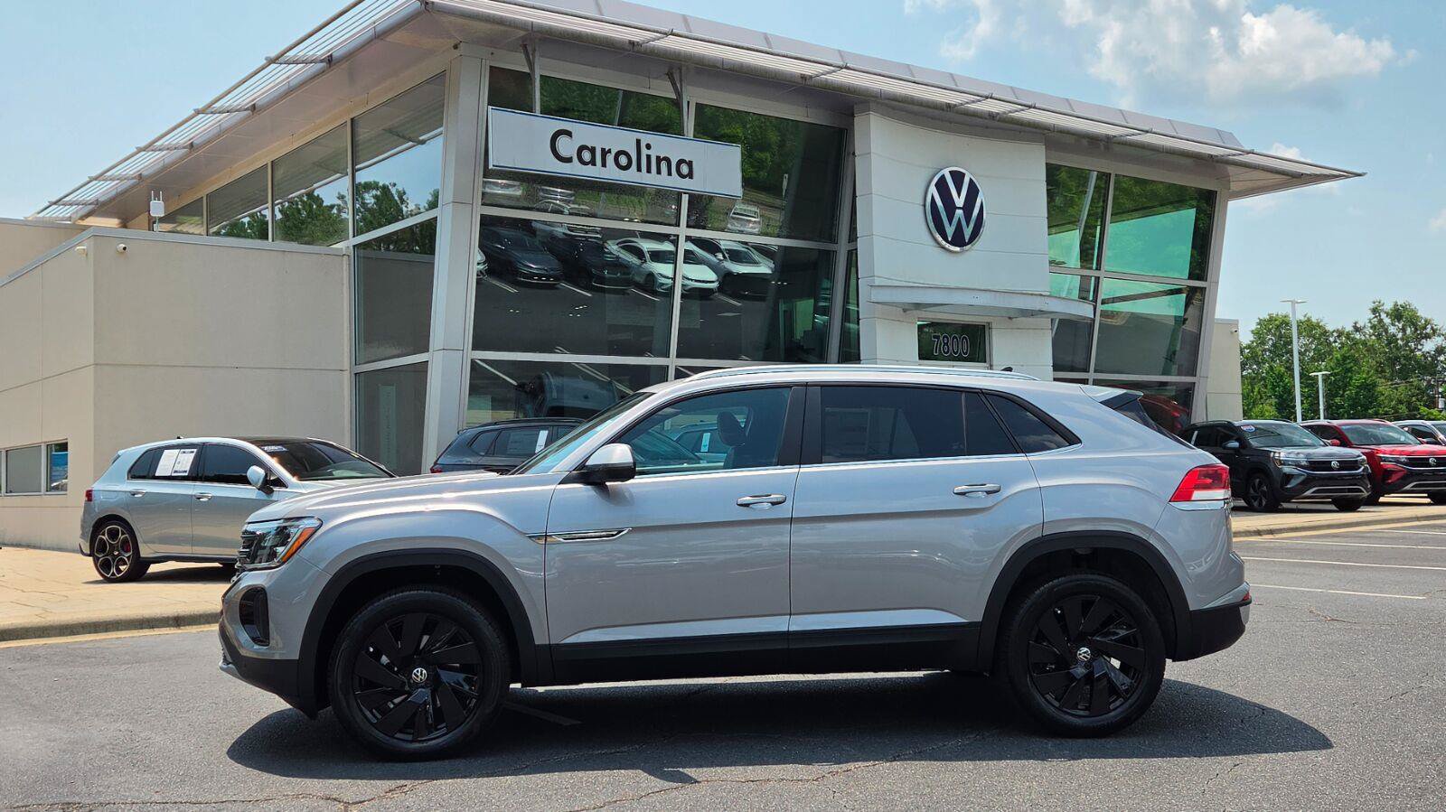 New 2026 Volkswagen Atlas Cross Sport SE AWD/4WD image 2