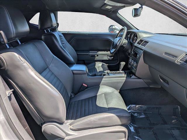 Used 2011 Dodge Challenger RWD image 18