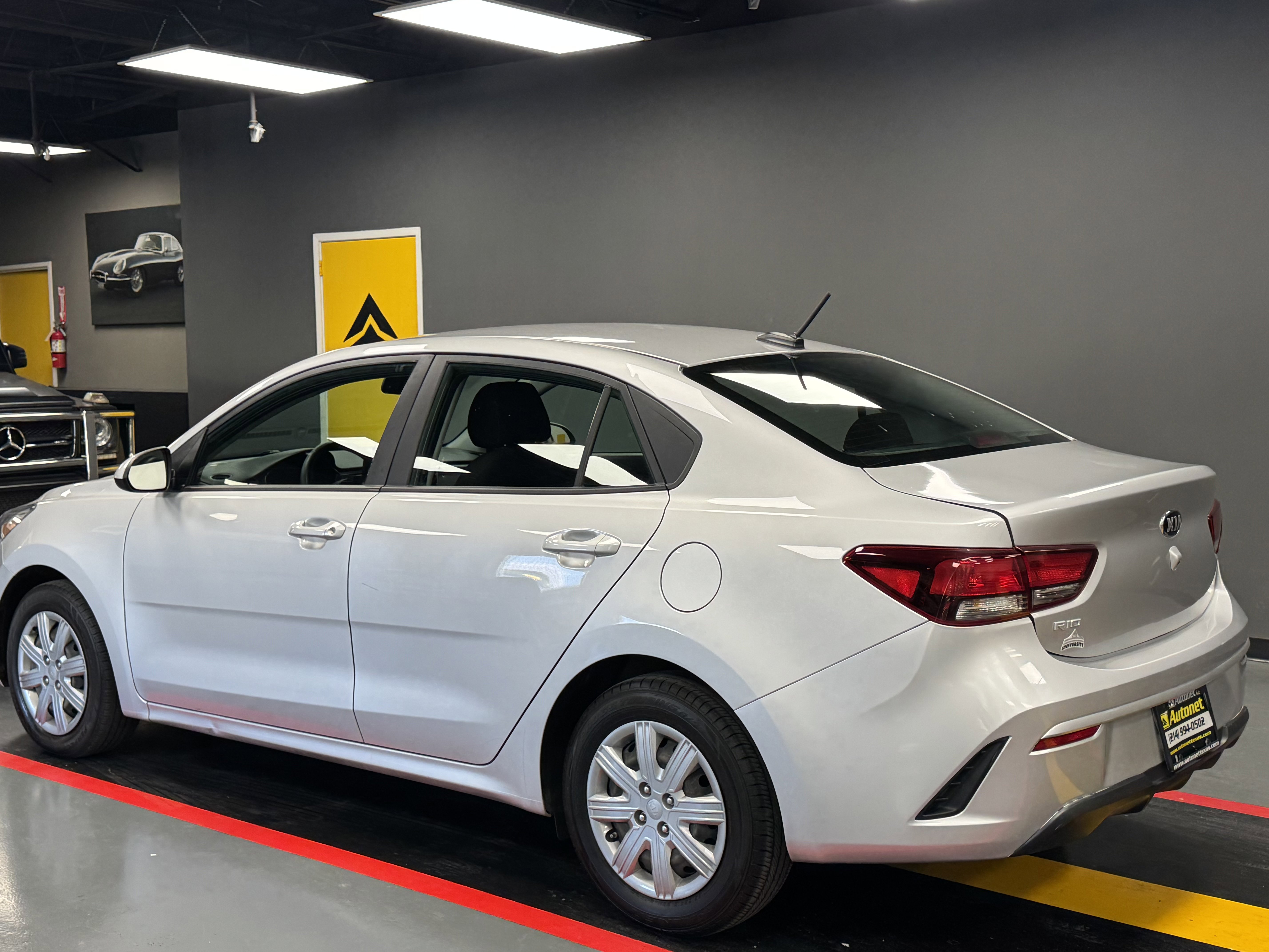 Used 2021 Kia Rio LX image 4