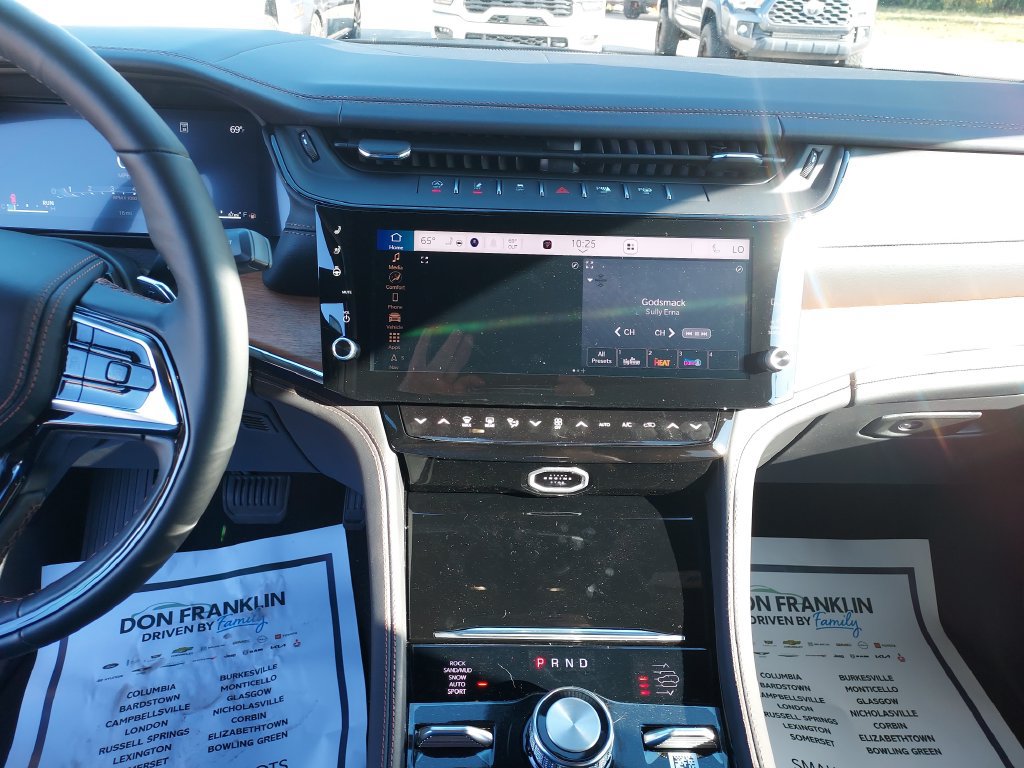 New 2027 Jeep Grand Cherokee Summit AWD/4WD image 20